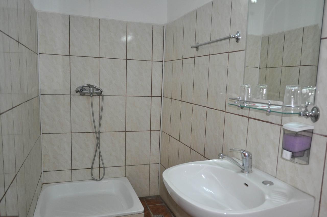 Hotel Magurele Luaran gambar